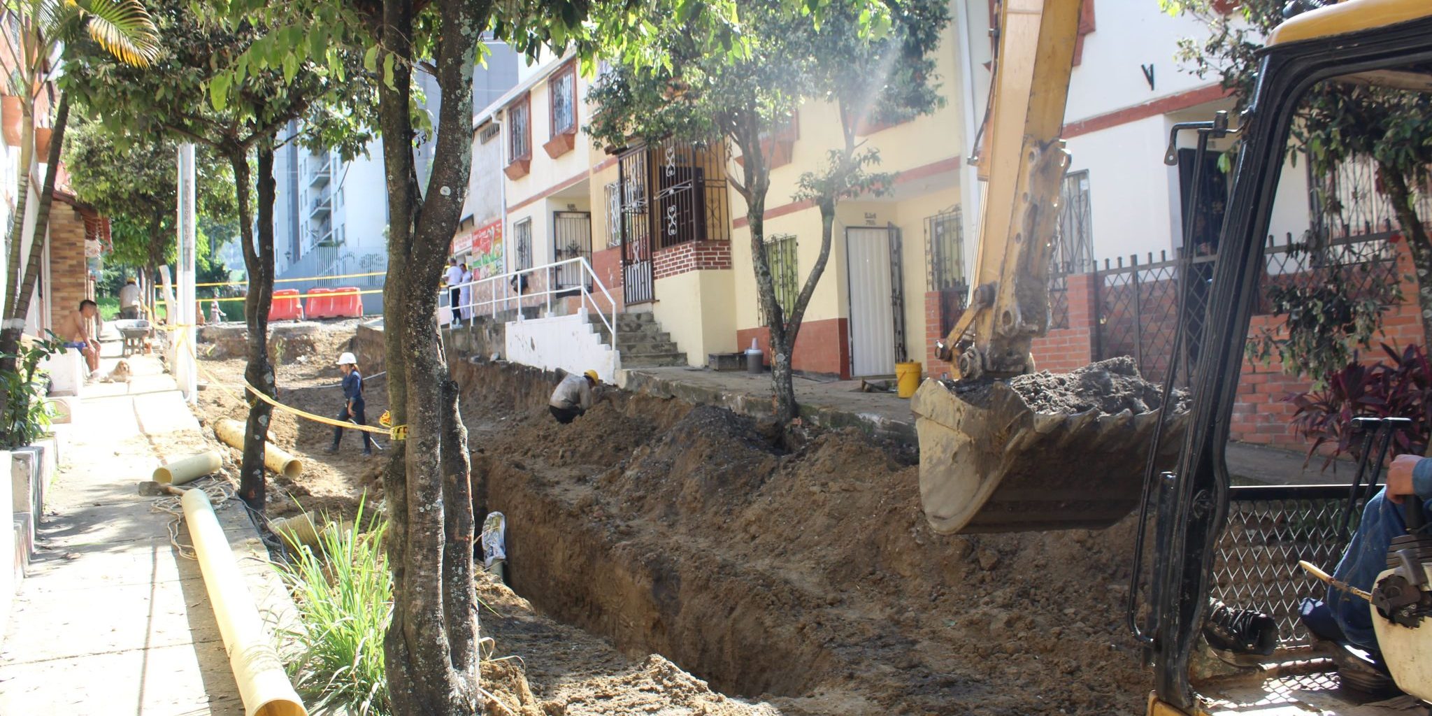 OBRA DE ALCANTARILLADO_CATALUÑA_PIEDECUESTANA