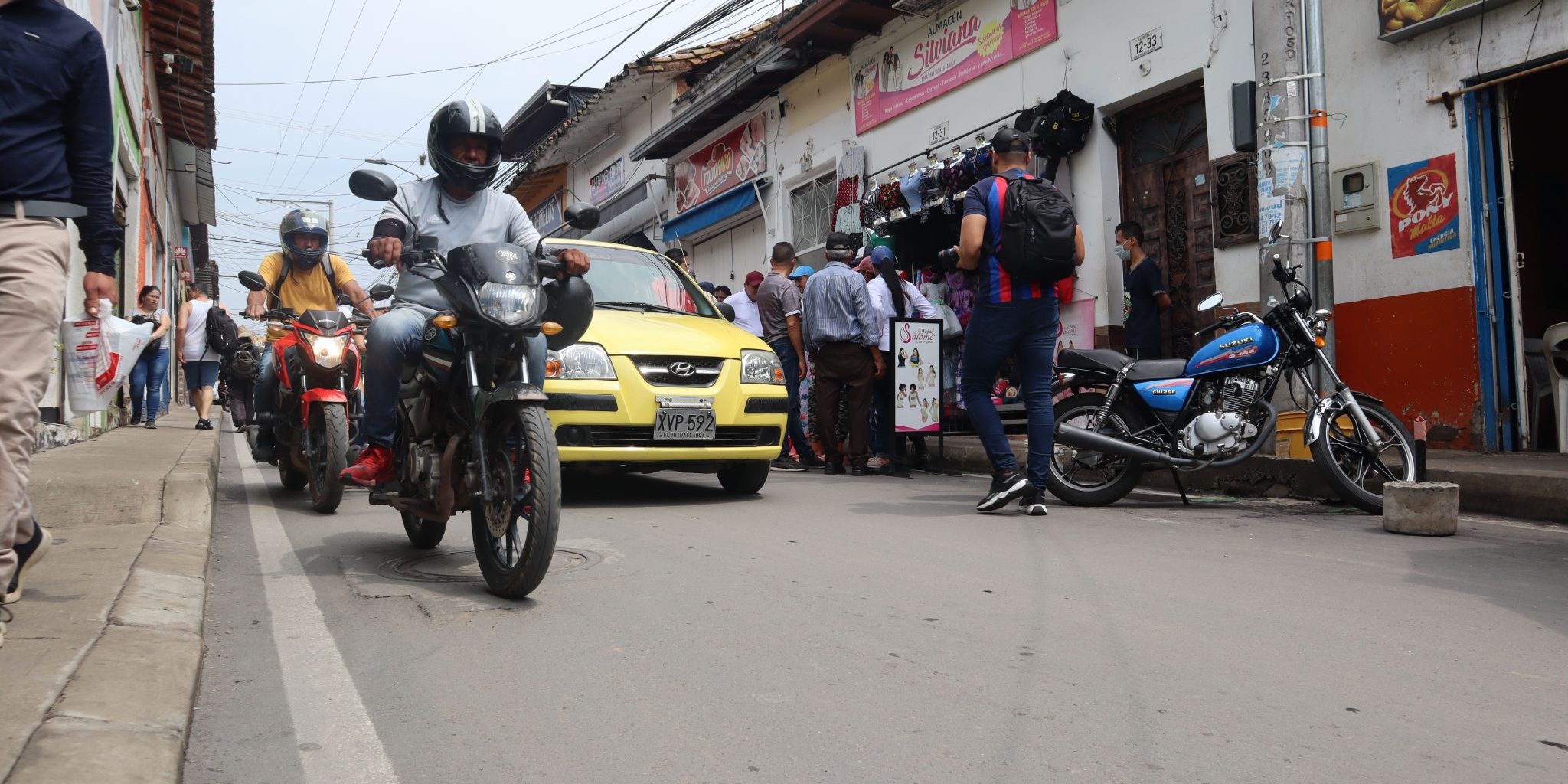 CARRERA 6 ENTRE CALLES 12 Y 14